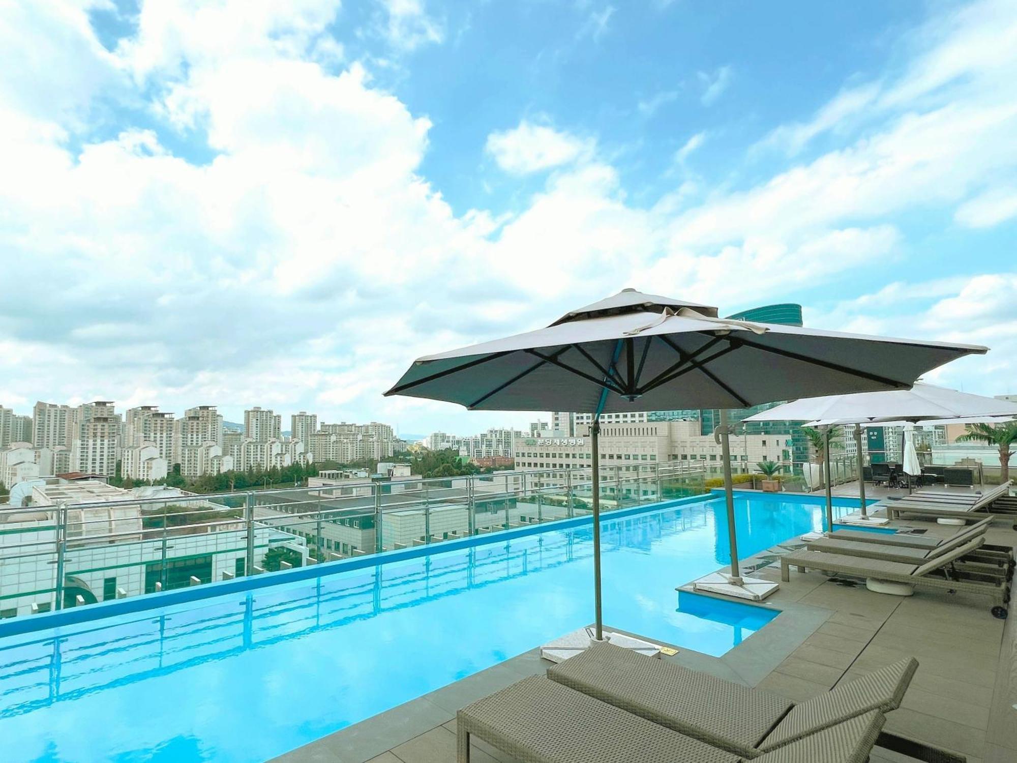 Hotel Skypark Central Seoul Pangyo Соннам Экстерьер фото